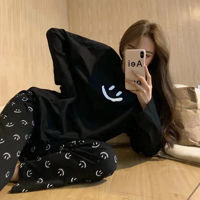 Black Smiley Face Style Night Dress