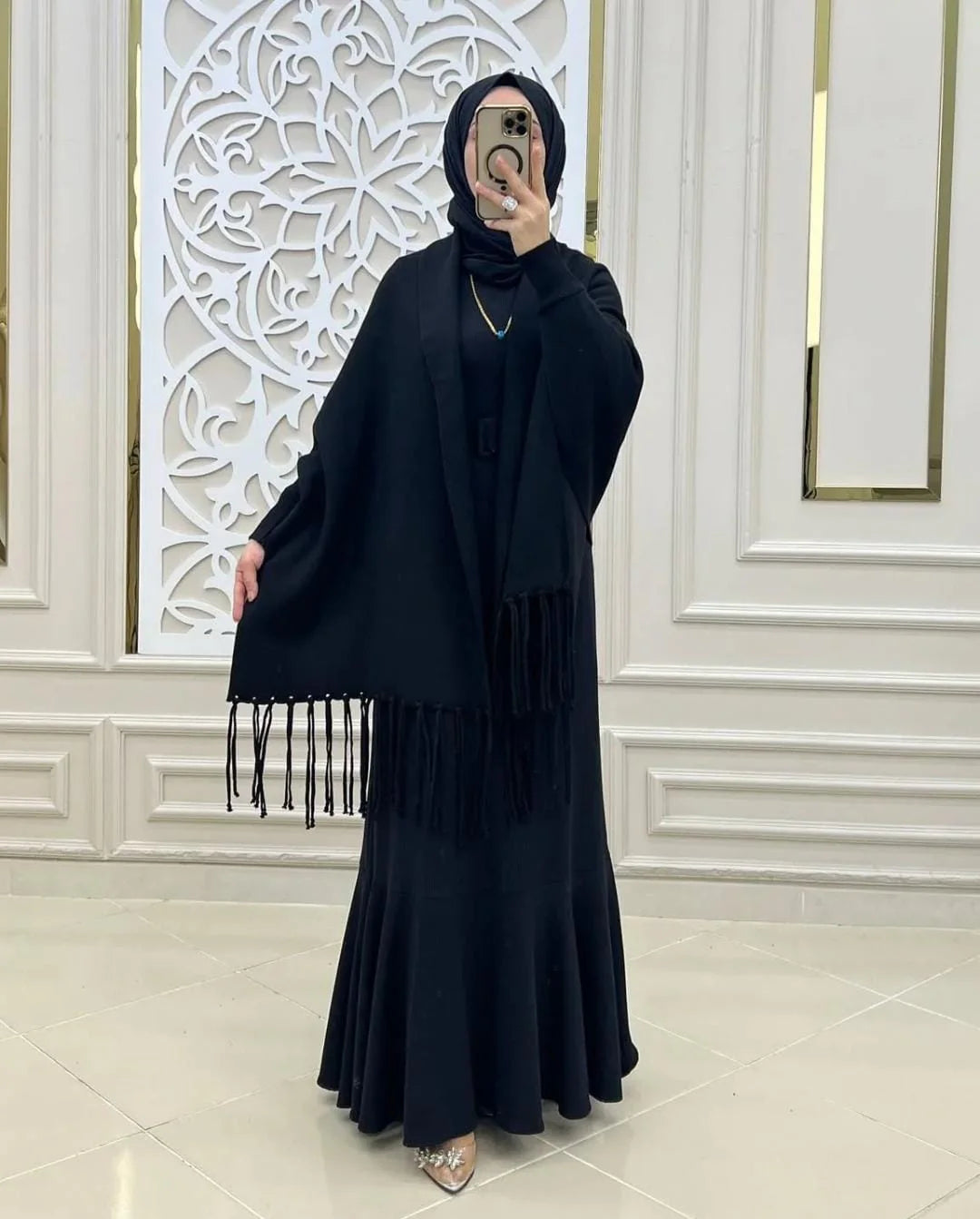 Women's Bat-Wing Style Printed Fleece Shawl. (A&S )
