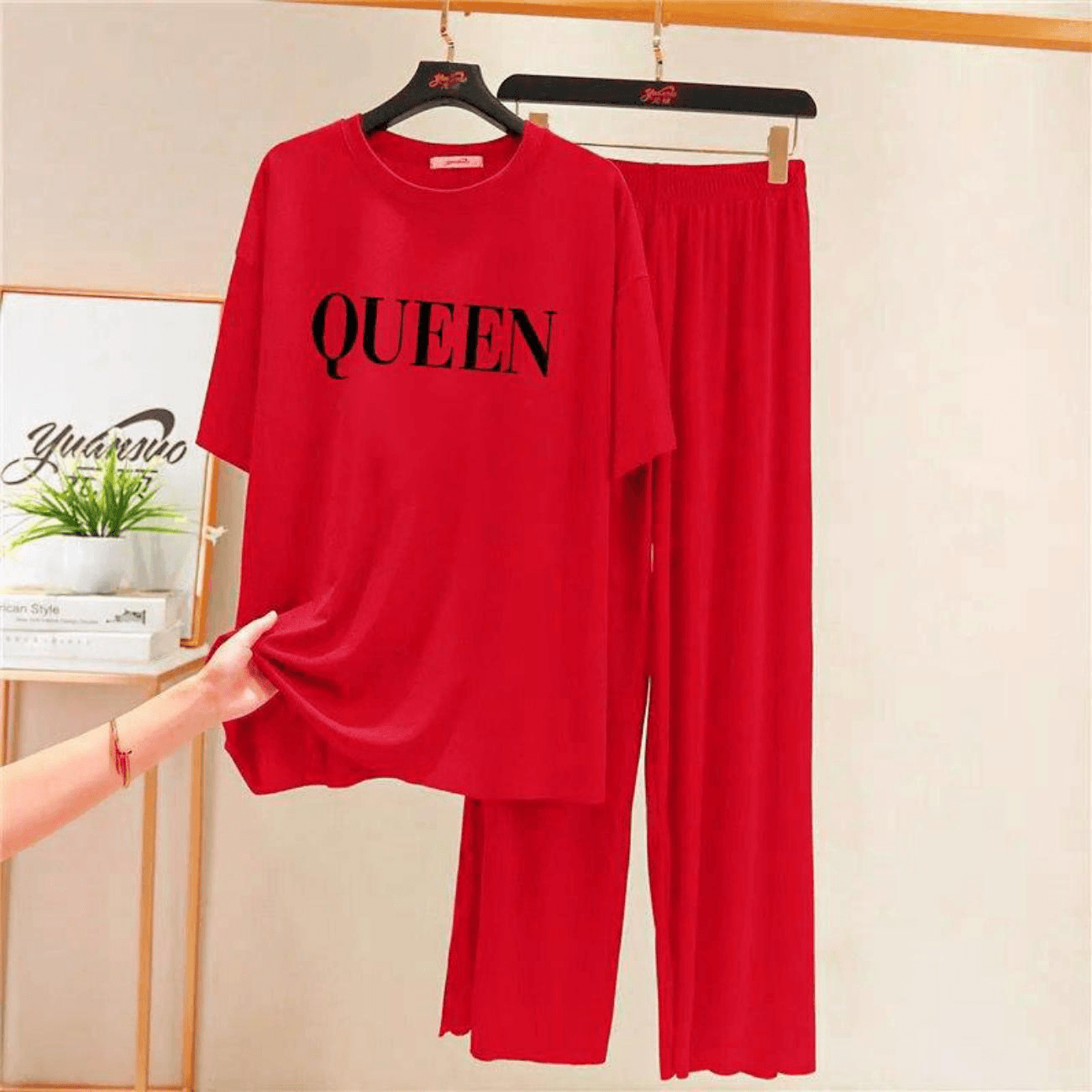 Red QUEEN Flapper Style Dress