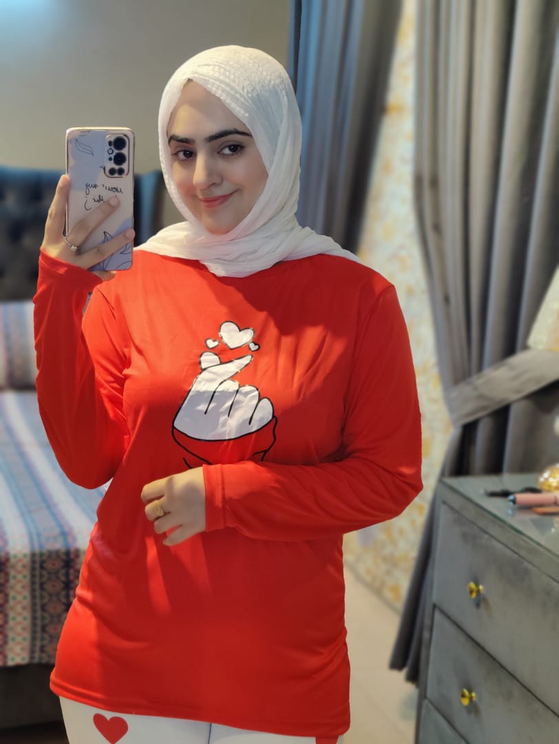 Finger Love Printed Red Shirt With Heart Printed Trouser